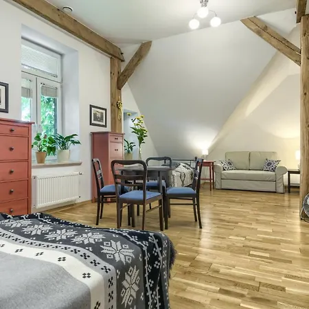 Stara Szkola 20 Bed & Breakfast