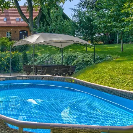 Stara Szkola 20 Bed & Breakfast 3*