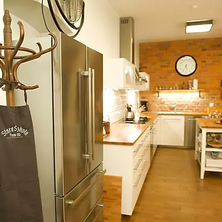 Stara Szkola 20 Bed & Breakfast Trzcin