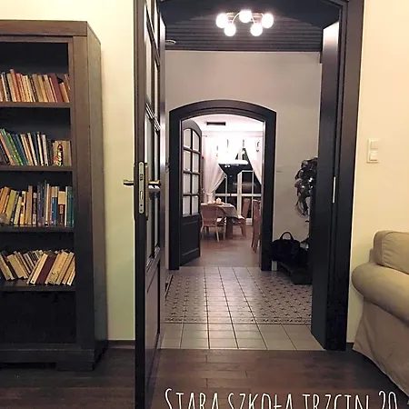 Stara Szkola 20 Bed & Breakfast 3*