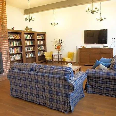 Stara Szkola 20 Bed & Breakfast 3*