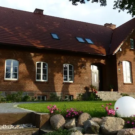 Stara Szkola 20 Nocleg ze śniadaniem 3*