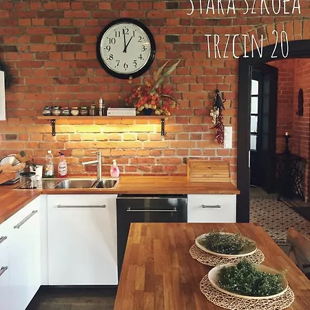 Stara Szkola 20 Bed & Breakfast