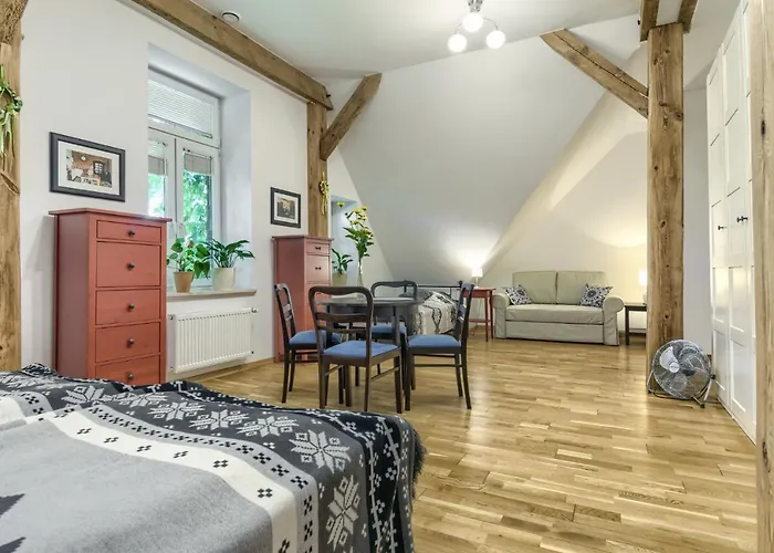 Stara Szkola 20 住宿加早餐酒店