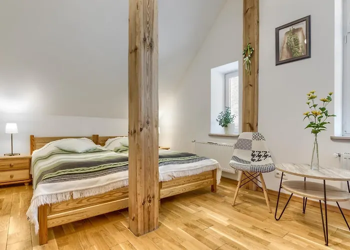 Stara Szkola 20 住宿加早餐酒店